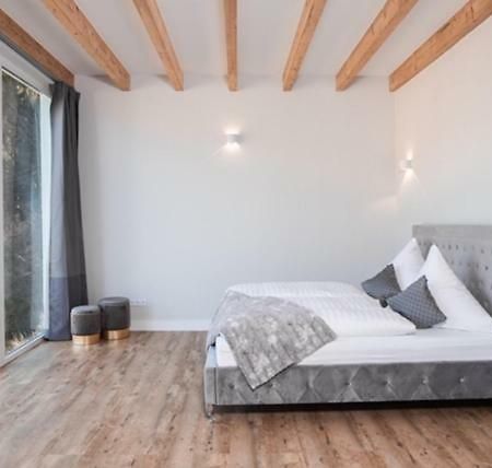 Ferienwohnung Otto-Dill-Halle Elmstein Buitenkant foto